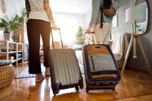 Fixation des frais de nettoyage Airbnb en conciergerie : cela peut soulever des interrogations, intégration dans le tarif de location ou facturation à part ?